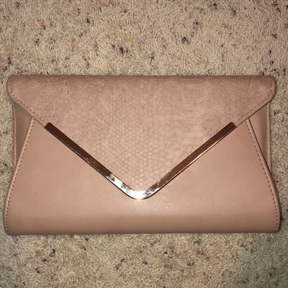 Aldo Clutch